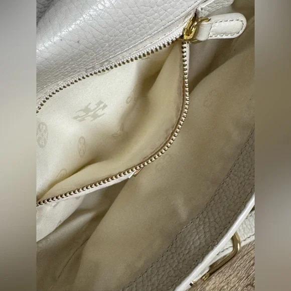 Tory Burch Cream Leather Serif T Crossbody Saddle Bag Purse - Picture 9 of 16